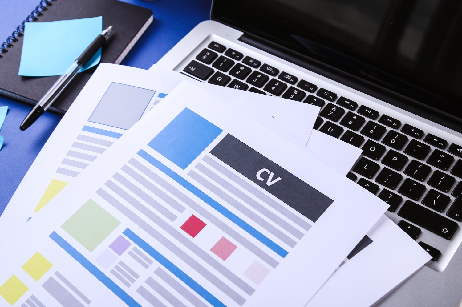 resumes-desk